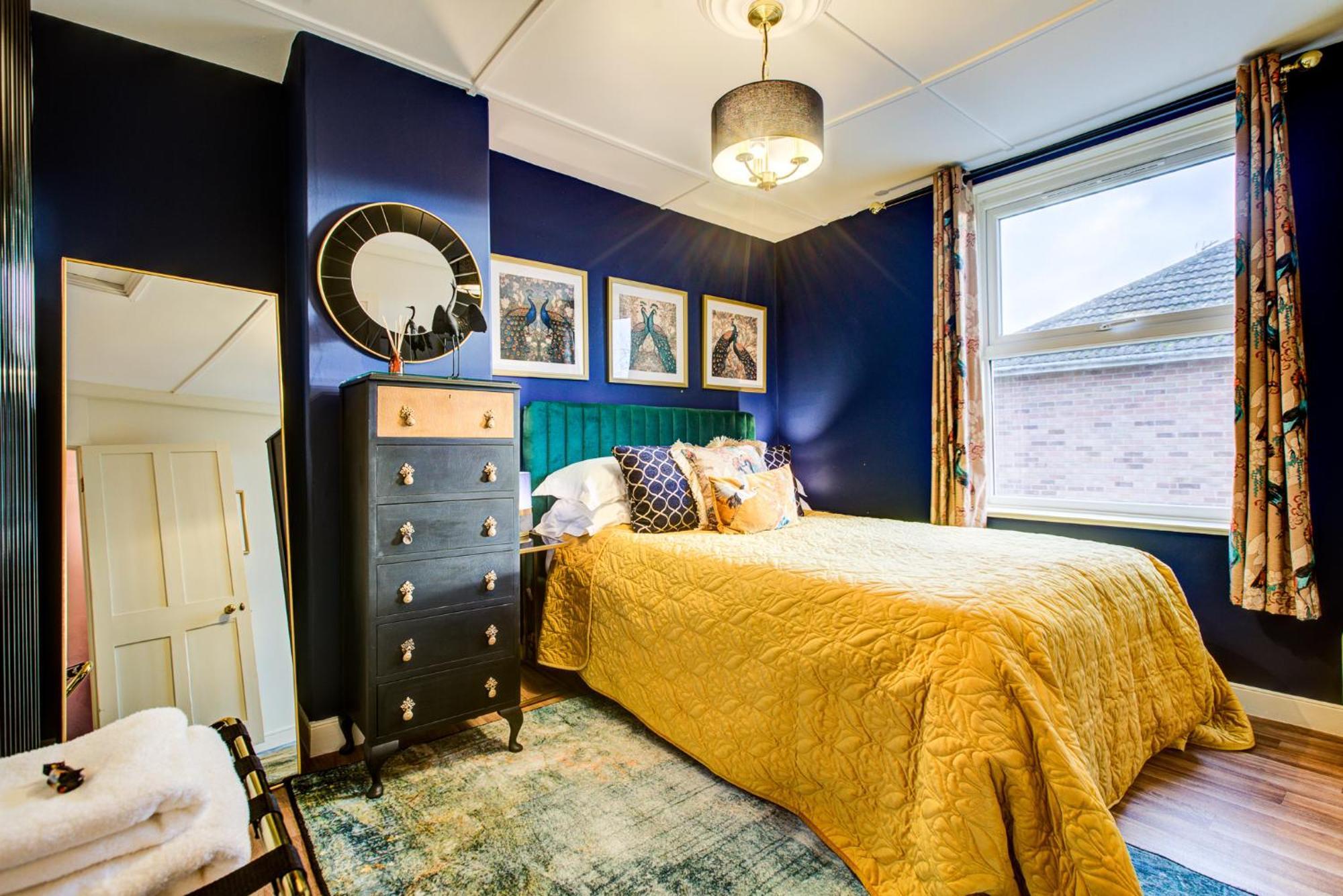 Queens Cottage, Wivenhoe Stylish, Plush, Cosy, Convenient & Quirky, 2X Double Bed Period Cottage Plus Patio - 9 Min Walk Train, 4 Min Walk High Street Pubs, Restaurants, Shops ภายนอก รูปภาพ
