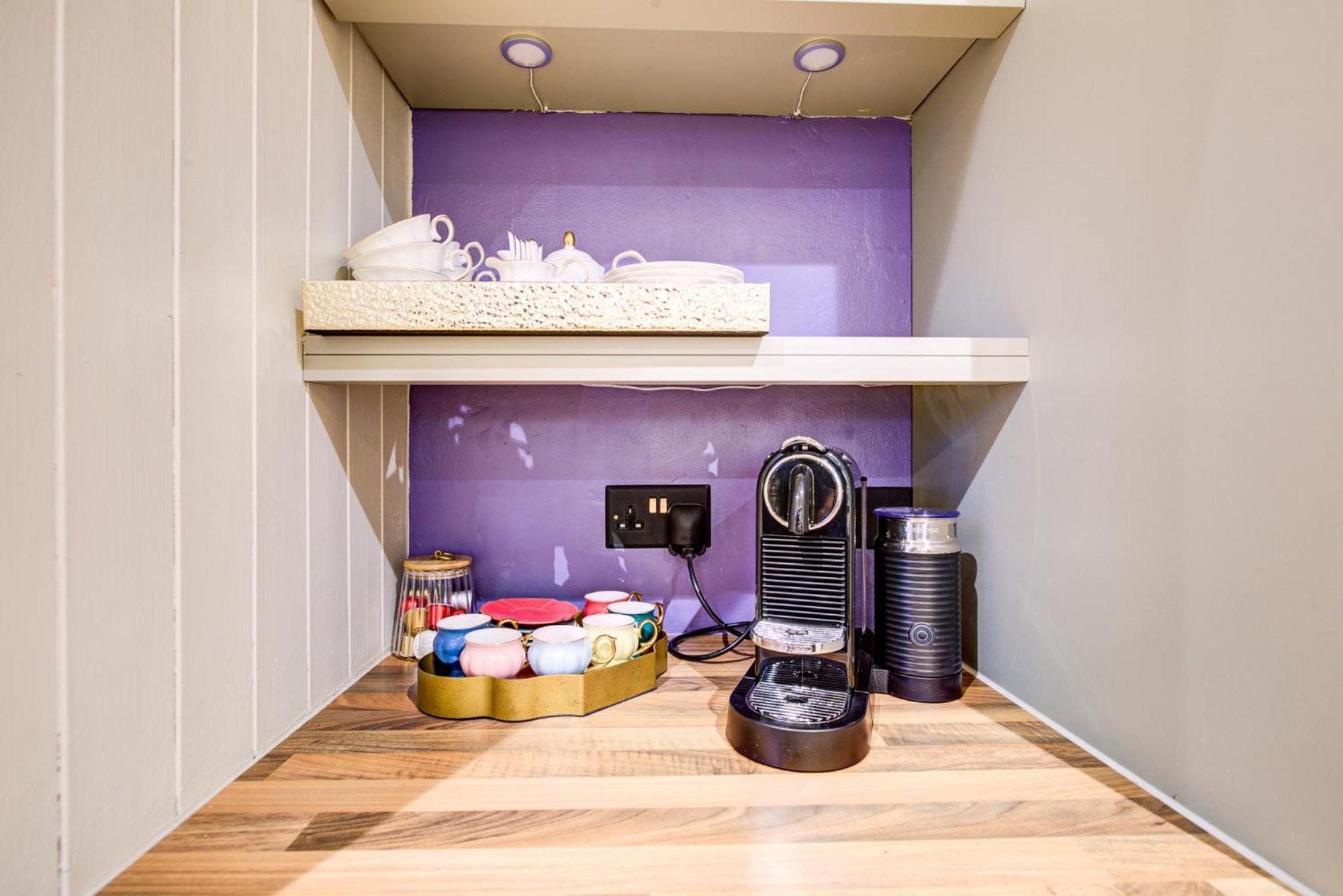 Queens Cottage, Wivenhoe Stylish, Plush, Cosy, Convenient & Quirky, 2X Double Bed Period Cottage Plus Patio - 9 Min Walk Train, 4 Min Walk High Street Pubs, Restaurants, Shops ภายนอก รูปภาพ